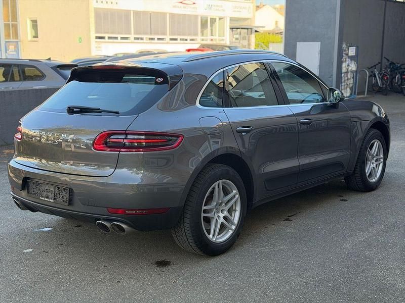Gebraucht Porsche Macan S 258 PS (189 kW) 2015 Grau SUV