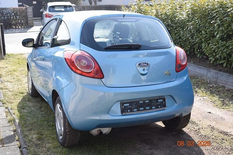 Gebraucht Ford Ka Trend 69 PS (50 kW) 2010 Blau Kleinwagen