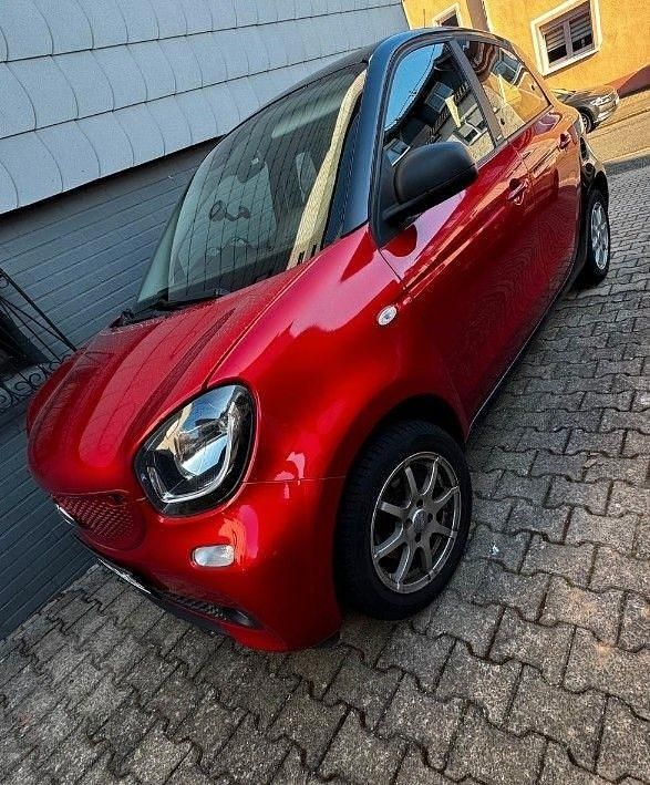 Rot Gebraucht 2017 Smart ForFour Kleinwagen | 9.000 € (Fairer Preis) - Bild 1/4