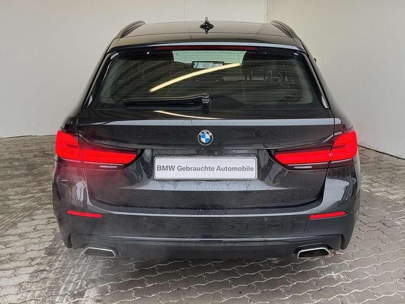 Używany BMW 530 286 KM (210 kW) 2022 Czarny Kombi