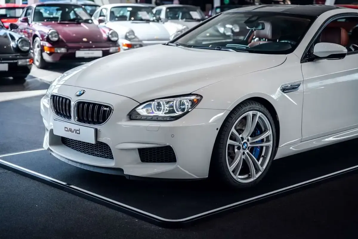 Gebraucht BMW M6 Sport Line 560 PS (411 kW) 2013 Weiß Coupé