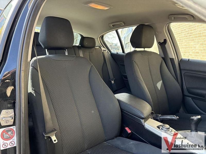 Gebraucht BMW 116 Sport Line 116 PS (85 kW) 2015 Schwarz Kleinwagen