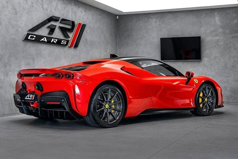 Gebraucht Ferrari SF90 2022 Rot Cabrio