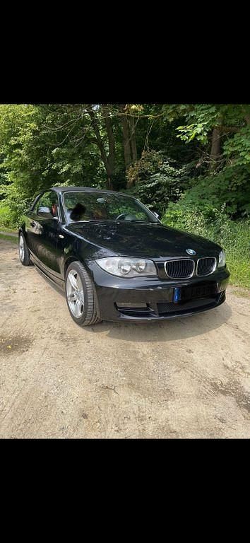 Gebraucht BMW 118 Cabriolet 143 PS (105 kW) 2009 Schwarz Cabrio
