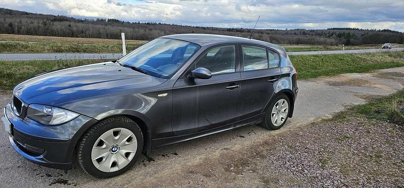 Gebraucht BMW 118 143 PS (105 kW) 2008 Grau Kleinwagen