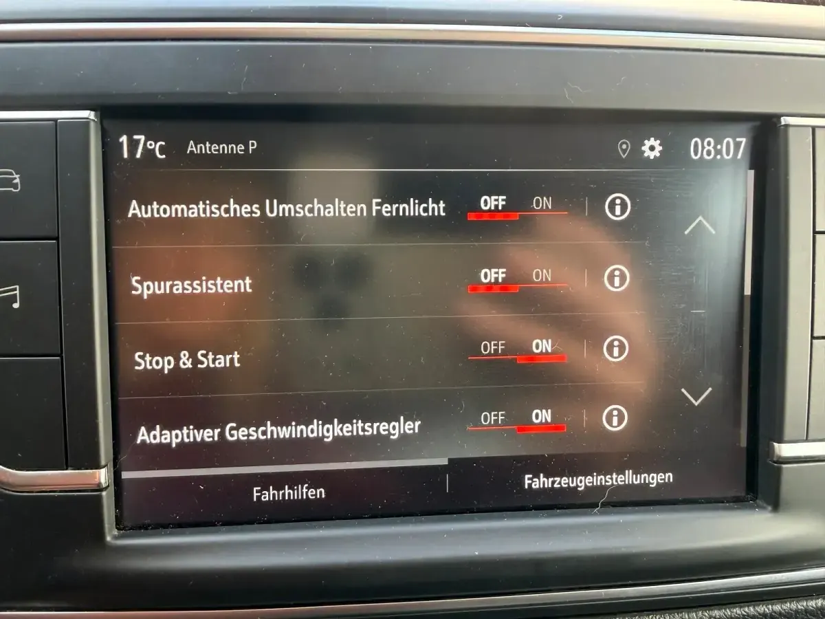Gebraucht Opel Vivaro-e Combi 144 PS (105 kW) 2023 Weiß Van / Kleinbus