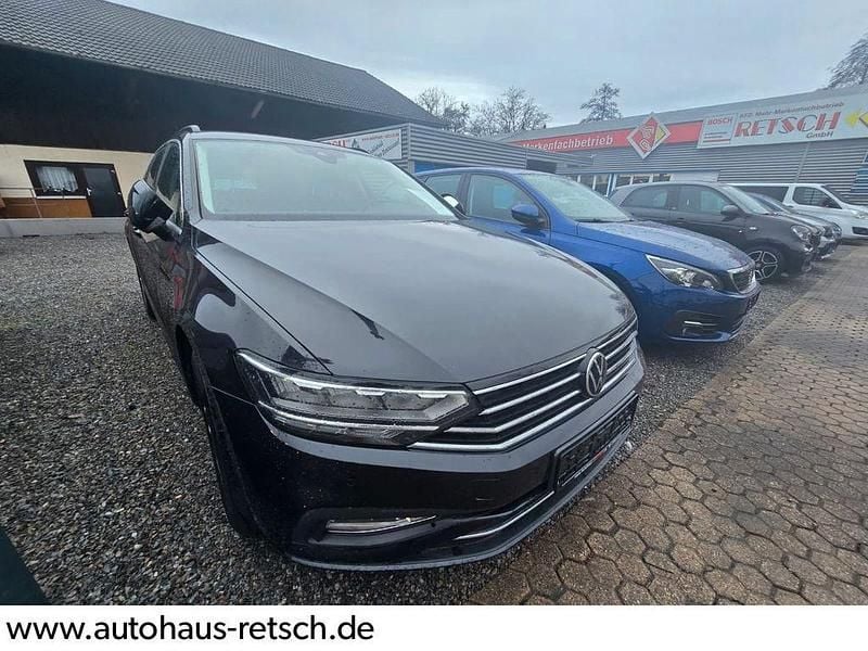 Schwarz Gebraucht 2021 VW Passat Business Kombi | 22.700 € (Fairer Preis) - Bild 1/4