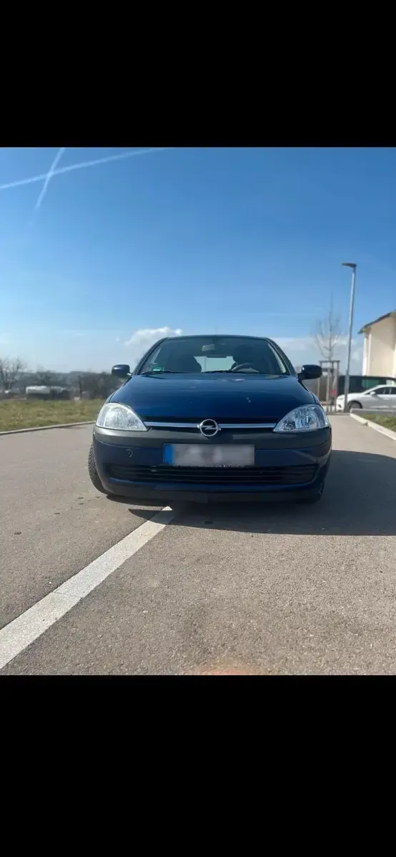 Używany Opel Corsa 75 KM (55 kW) 2003 Niebieski Hatchback