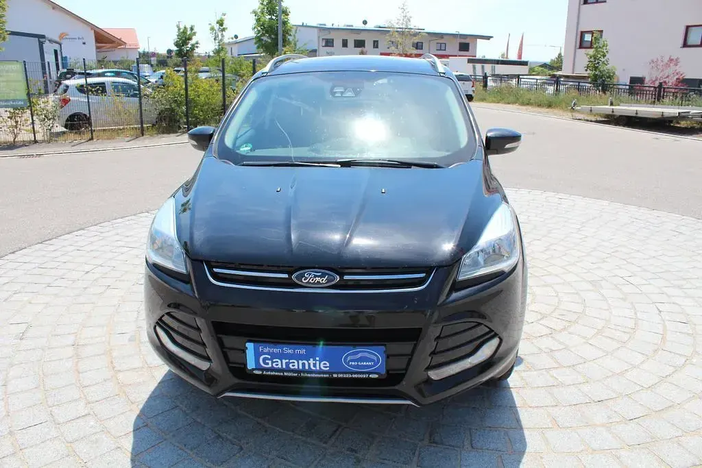 Gebraucht Ford Kuga Titanium 140 PS (102 kW) 2014 Schwarz SUV