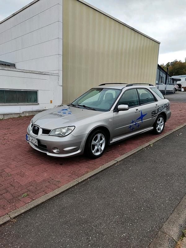 Silber Gebraucht 2006 Subaru Impreza Kombi | 3.750 € (Guter Preis) - Bild 1/4