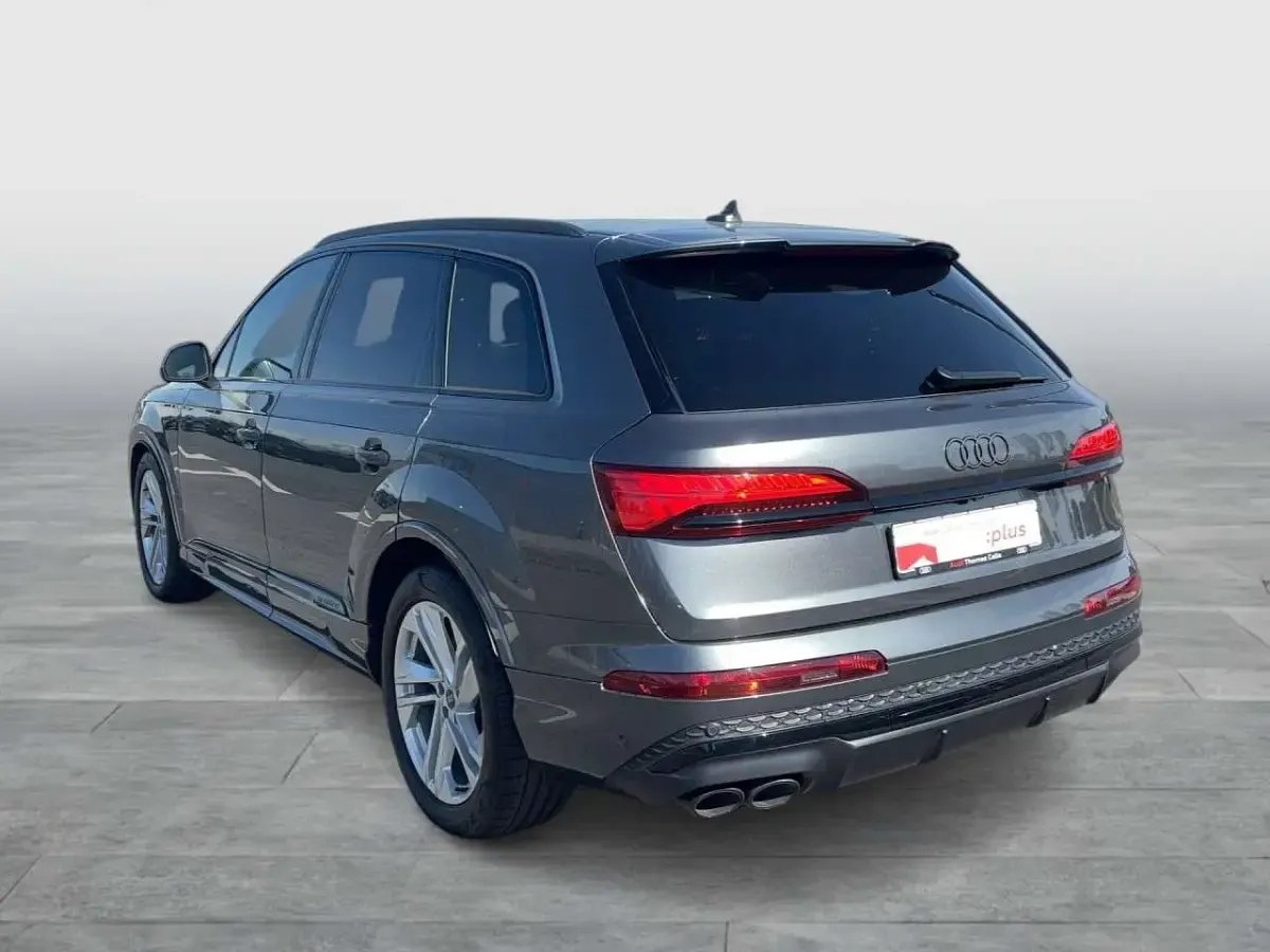 Gebraucht Audi SQ7 Sport 507 PS (372 kW) 2025 Daytonagrau perleffekt SUV
