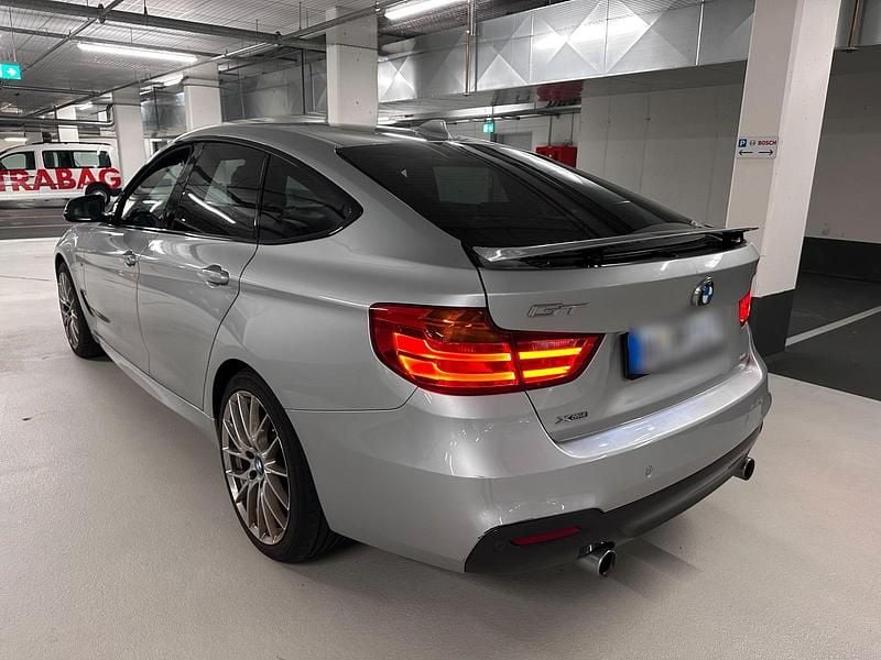 Silber Gebraucht 2014 BMW 335 M Sport Coupé | 17.500 € (Guter Preis) - Bild 1/4