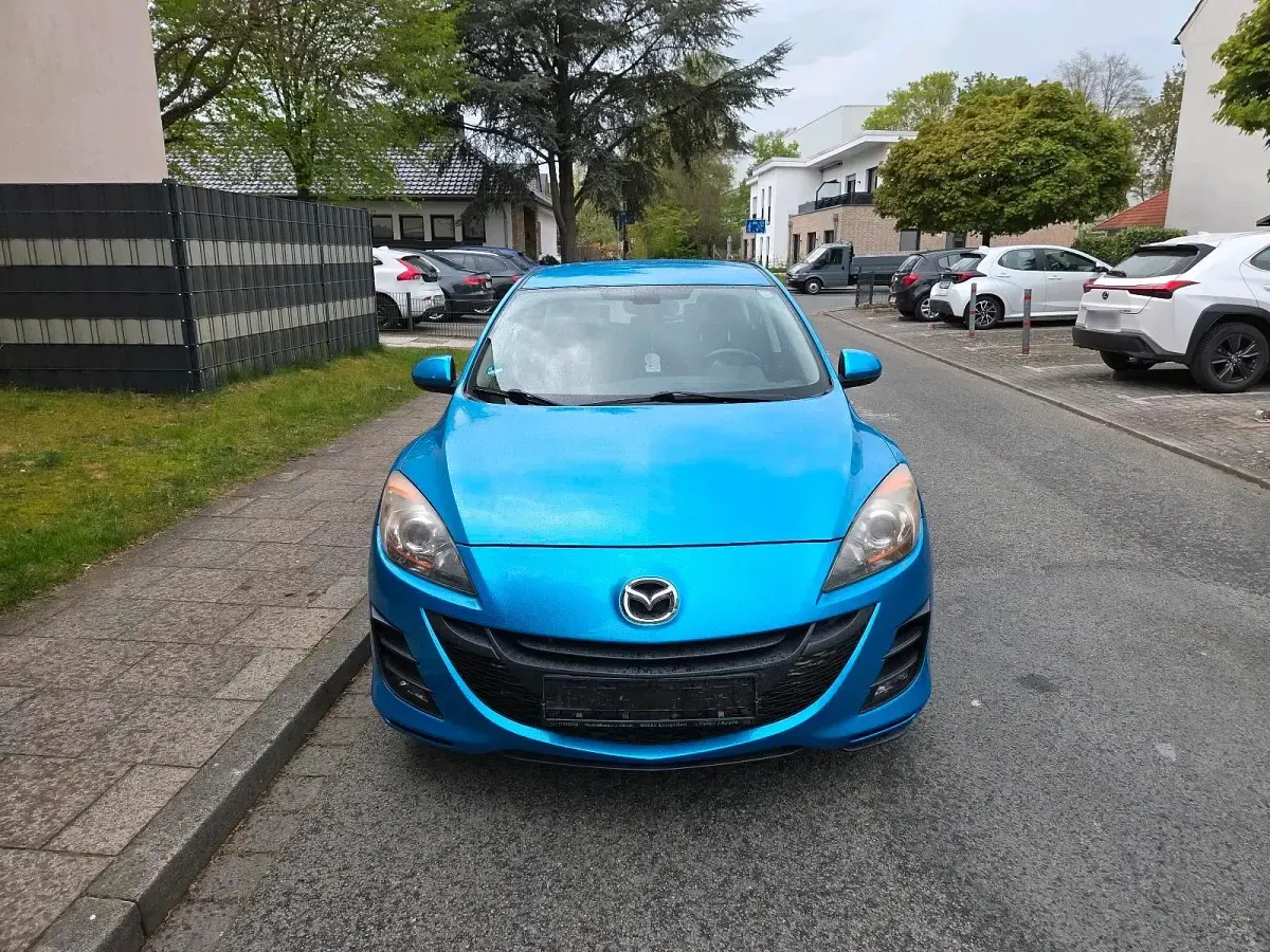 Używany Mazda 3 150 KM (110 kW) 2009 Niebieski Sedan/Limuzyna