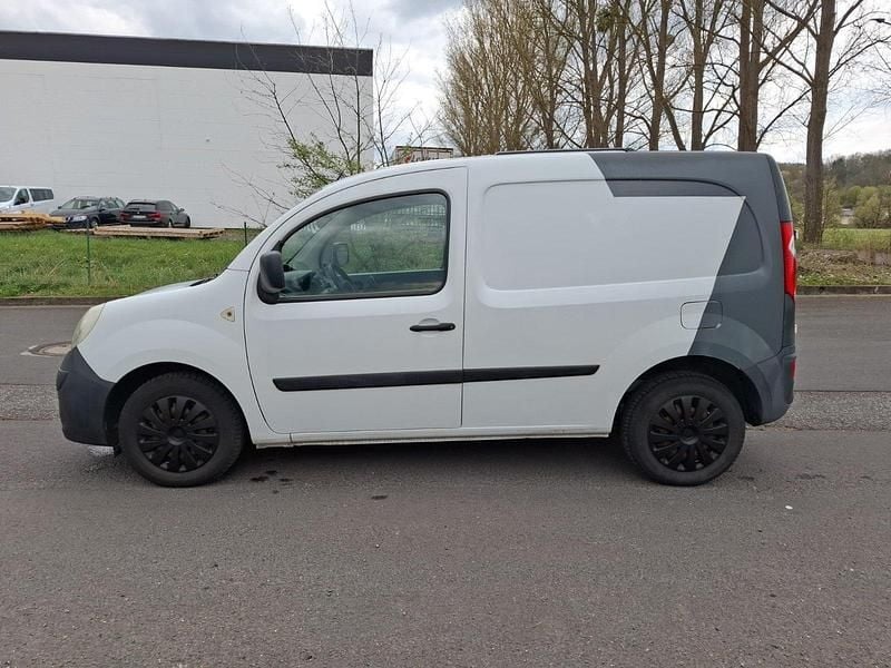 Gebraucht Renault Kangoo Rapid Extra 86 PS (63 kW) 2011 Weiß Van / Kleinbus