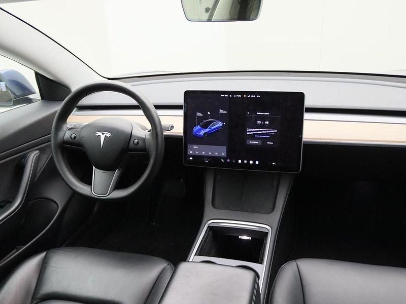 Blau Gebraucht 2020 Tesla Model 3 Long Range AWD Limousine | 23.900 € (Fairer Preis) - Bild 1/4
