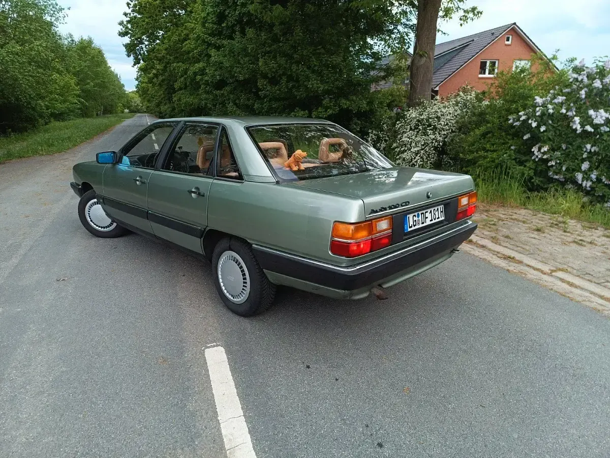 Gebraucht Audi 100 87 PS (63 kW) 1986 Grün Limousine