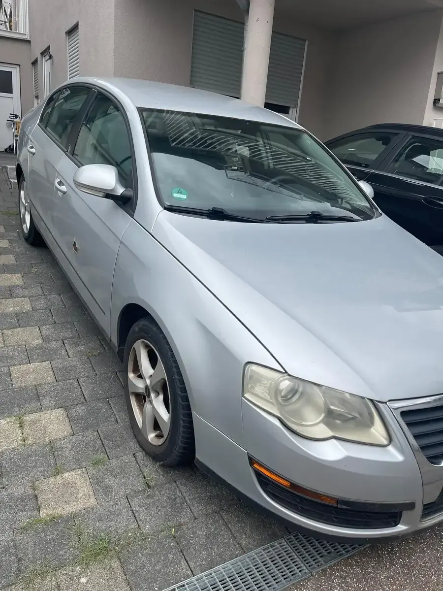 Gebraucht VW Passat 102 PS (75 kW) 2007 Silber Limousine