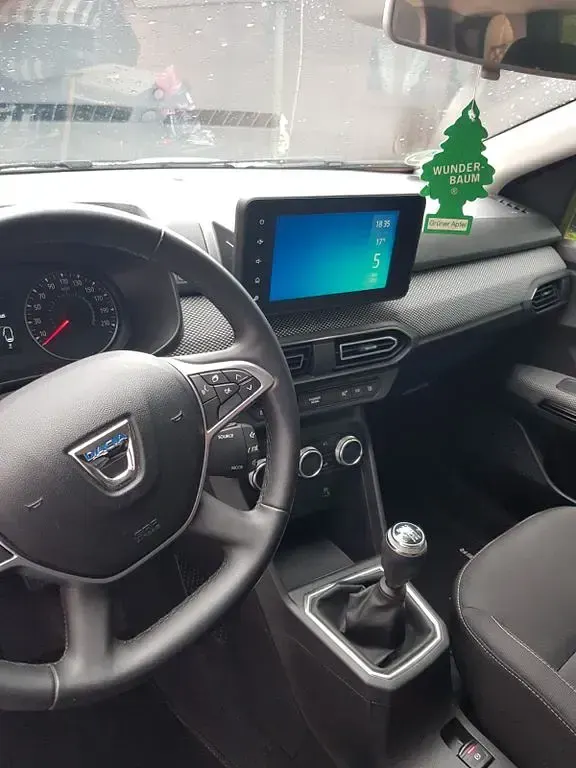 Gebraucht Dacia Jogger Extreme 91 PS (66 kW) 2022 Silber Van / Kleinbus