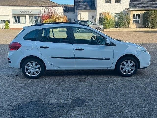 Gebraucht Renault Clio IV Expression 75 PS (55 kW) 2012 Weiß Limousine