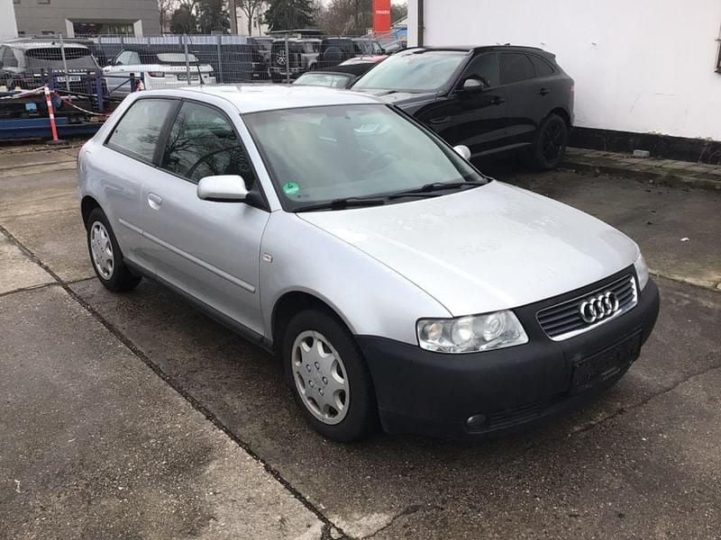 Gebraucht Audi A3 Ambiente 102 PS (75 kW) 2002 Silber Kleinwagen