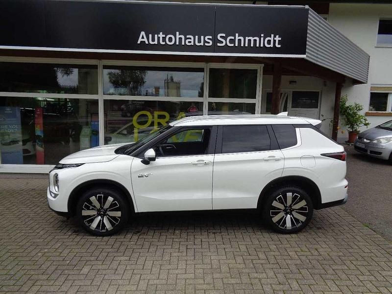Andenweiß Neu 2025 Mitsubishi Outlander P-HEV Edition SUV | 54.900 € (Etwas zu teuer) - Bild 1/4