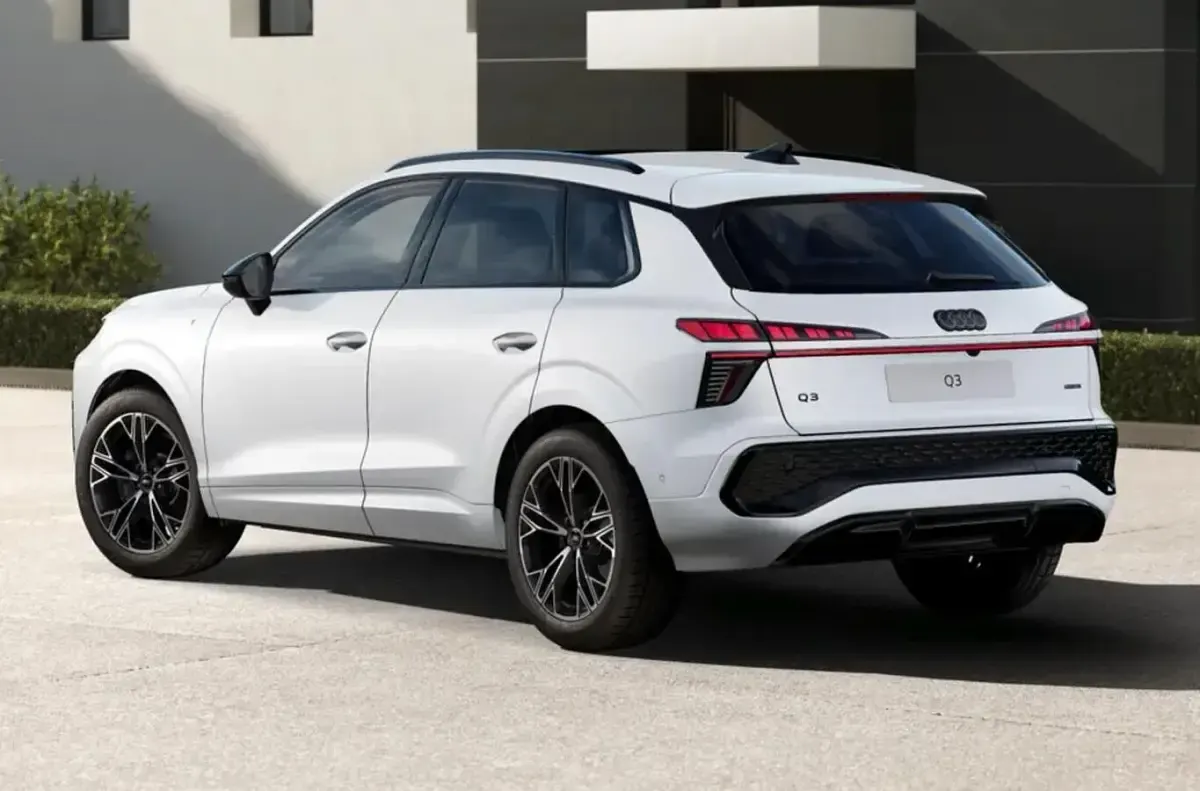 Neu Audi Q3 Advanced 204 PS (150 kW) 2026 Gletscherweiß metallic SUV