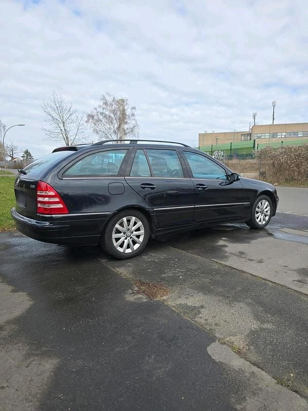Gebraucht Mercedes C220 150 PS (110 kW) 2006 Blau Kombi