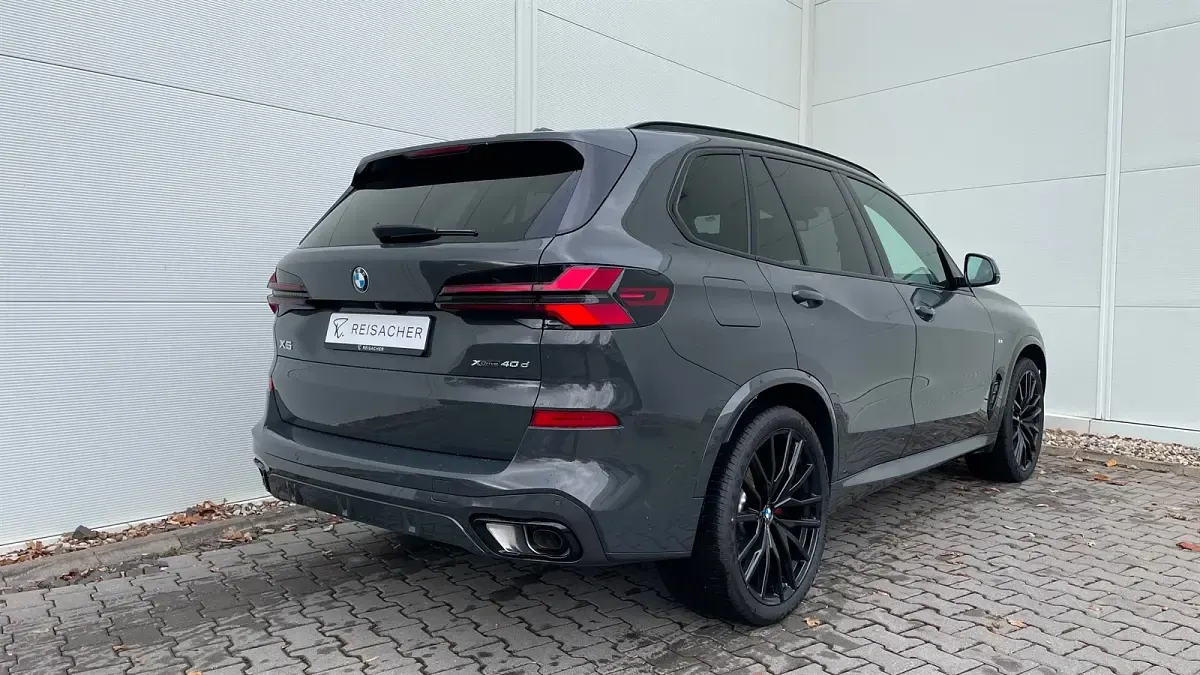 Neu BMW X5 Comfort Edition 352 PS (258 kW) 2026 Bmw individual dravitgrau metal SUV