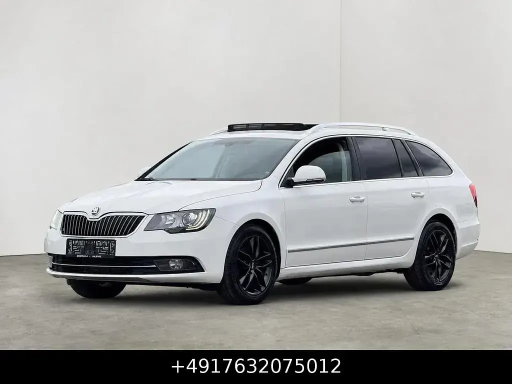 Gebraucht Skoda Superb 260 PS (191 kW) 2013 Weiß Kombi
