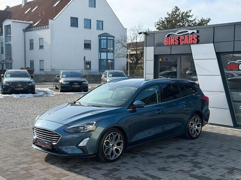 Gebraucht Ford Focus Titanium 150 PS (110 kW) 2019 Blau Kombi