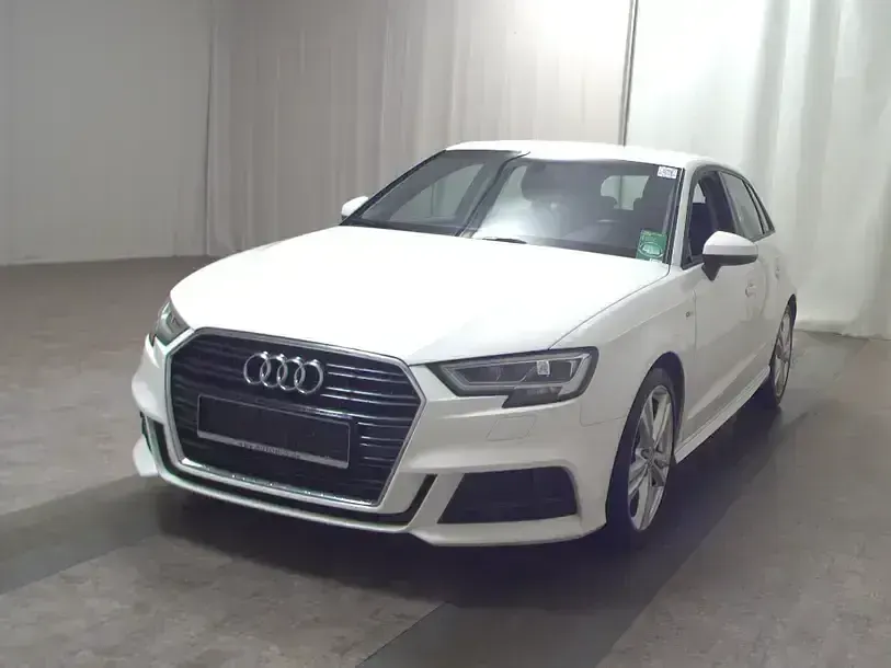 Używany Audi A3 S-Line 150 KM (110 kW) 2020 Biały Sedan/Limuzyna