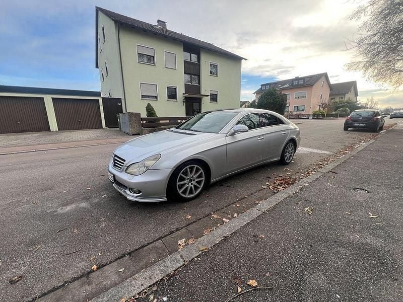 Gebraucht Mercedes CLS320 224 PS (164 kW) 2006 Silber Coupé