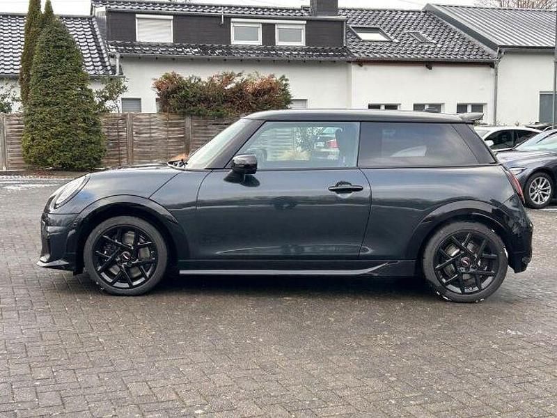 Gebraucht Mini John Cooper Works 204 PS (150 kW) 2024 Grau Kleinwagen