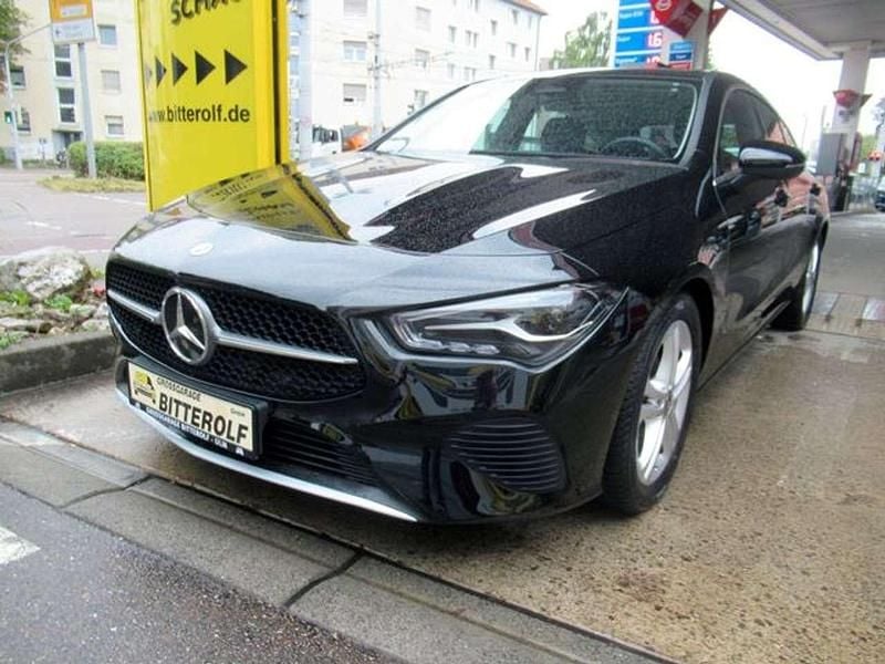 Gebraucht Mercedes CLA180 136 PS (100 kW) 2024 Nachtschwarz Limousine