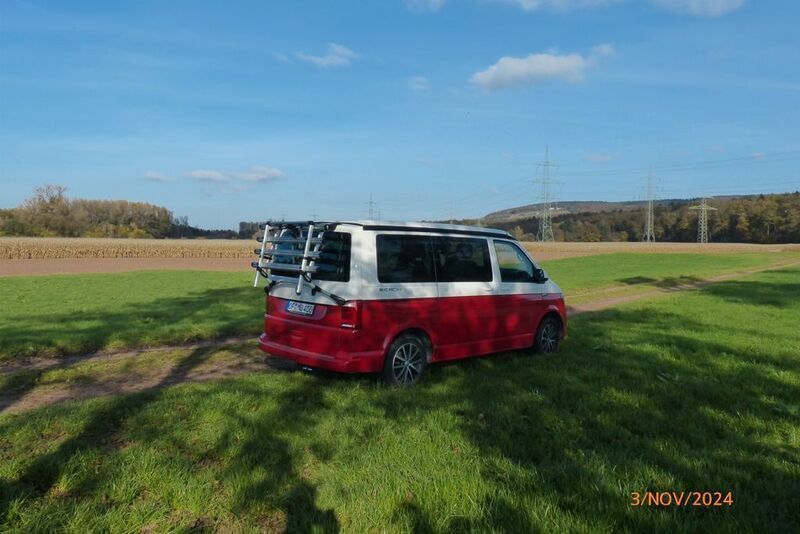 Rot Gebraucht 2019 VW T6.1 Edition Van | 52.000 € (Teuer) - Bild 1/4