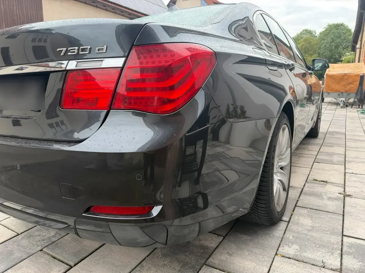 Gebraucht BMW 730 245 PS (180 kW) 2009 Schwarz Limousine