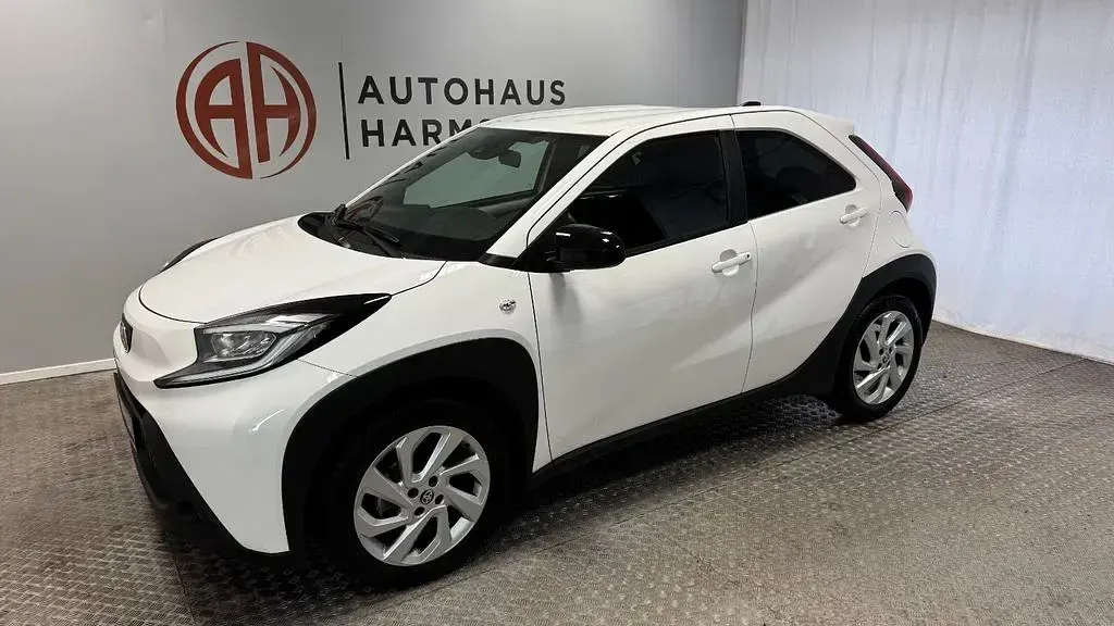 Gebraucht Toyota Aygo X 72 PS (52 kW) 2025 Weiß SUV