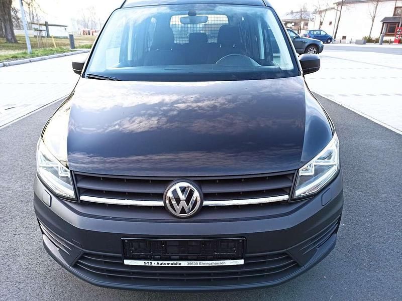 Gebraucht VW Caddy Maxi Comfortline 102 PS (75 kW) 2020 Schwarz Van / Kleinbus