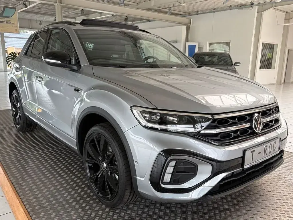 Neu VW T-Roc Style 150 PS (110 kW) 2026 Pyrit silber SUV
