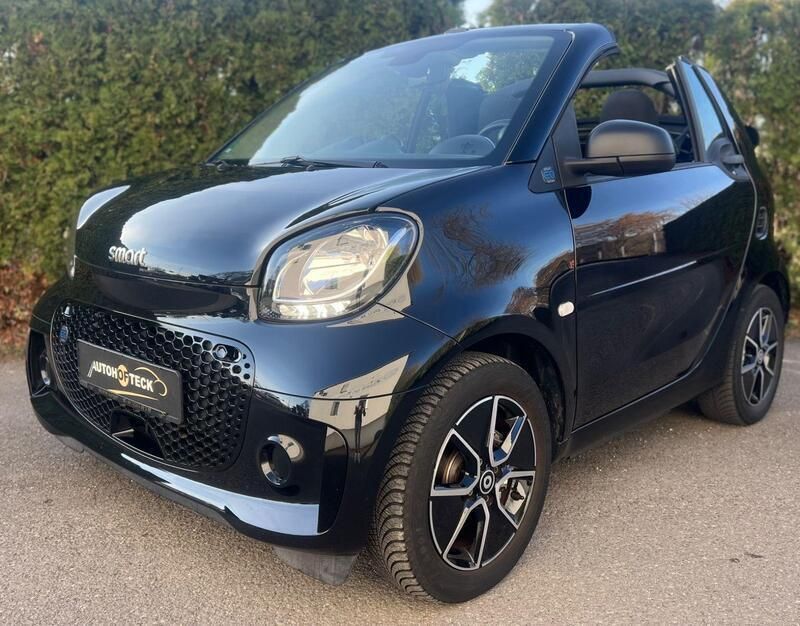 Schwarz Gebraucht 2021 Smart ForTwo Electric Drive Cabrio | 10.999 € (Guter Preis) - Bild 1/4