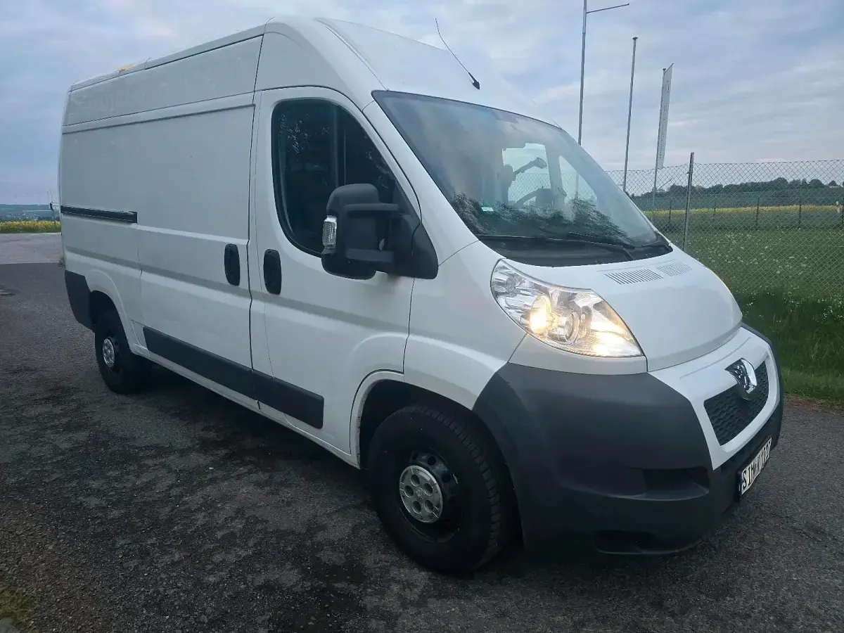 Gebraucht Peugeot Boxer 150 PS (110 kW) 2014 Weiß Van