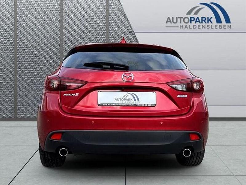 Gebraucht Mazda 3 Nakama 150 PS (110 kW) 2017 Rot Kleinwagen