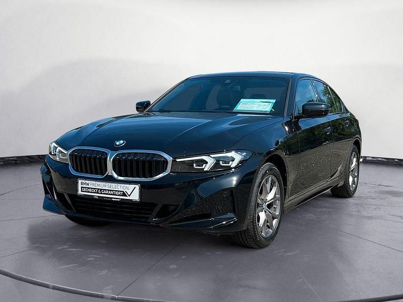Saphirschwarz metallic Gebraucht 2024 BMW 318 Efficient Dynamics Limousine | 32.220 € (Guter Preis) - Bild 1/4