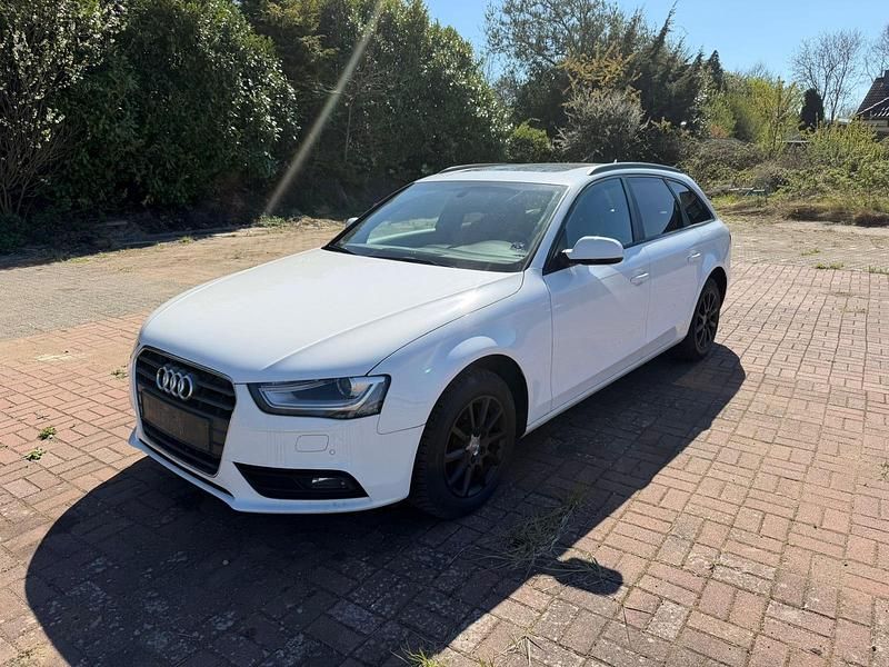 Usata Audi A4 143 CV (105 kW) 2012 Bianco Station wagon