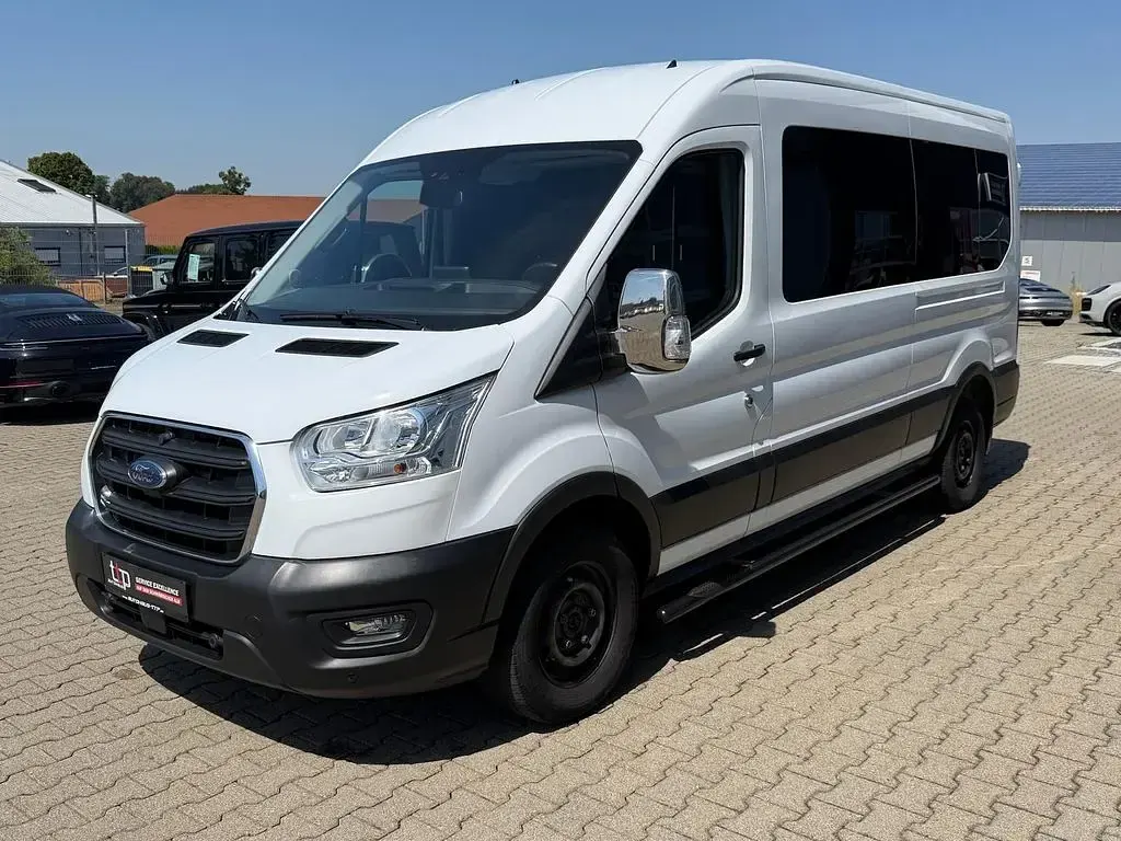 Gebraucht Ford Transit Trend 131 PS (96 kW) 2022 Weiß Van