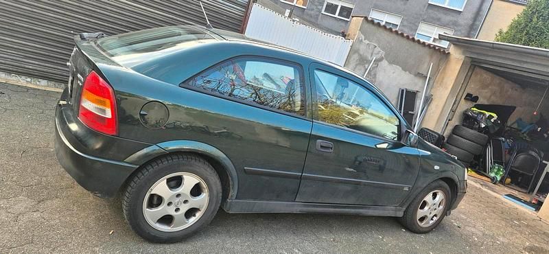 Gebraucht Opel Astra 101 PS (74 kW) 1998 Grün Kleinwagen