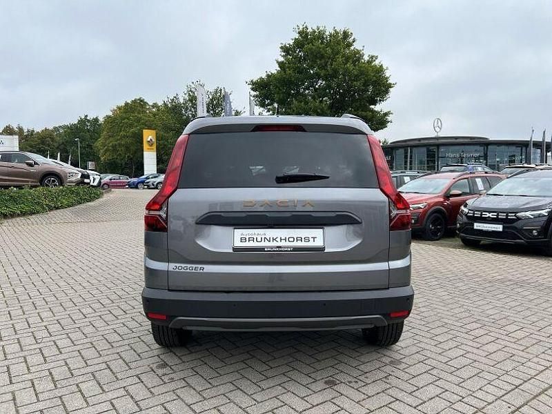 Neu Dacia Jogger Extreme 101 PS (74 kW) 2025 Grau (dolomitgrau) Van / Kleinbus