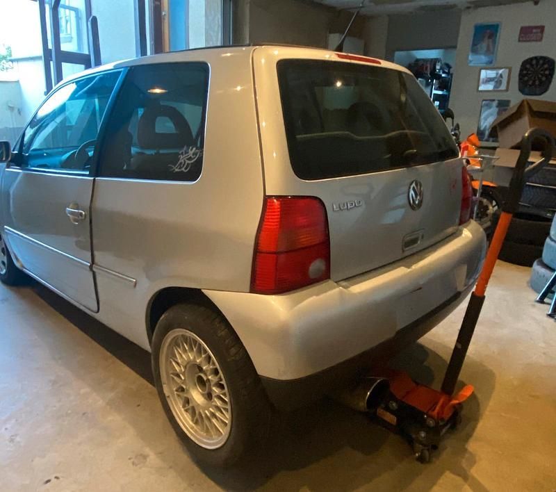 Silber Gebraucht 2001 VW Lupo Kleinwagen | 419 € (Superpreis) - Bild 1/3