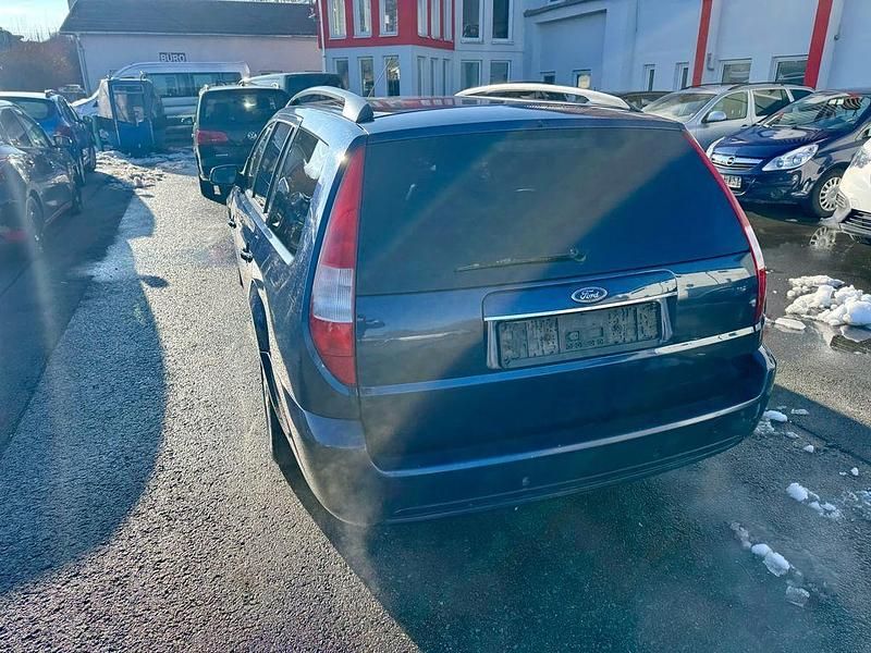 Gebraucht Ford Mondeo Ghia 204 PS (150 kW) 2004 Blau Kombi
