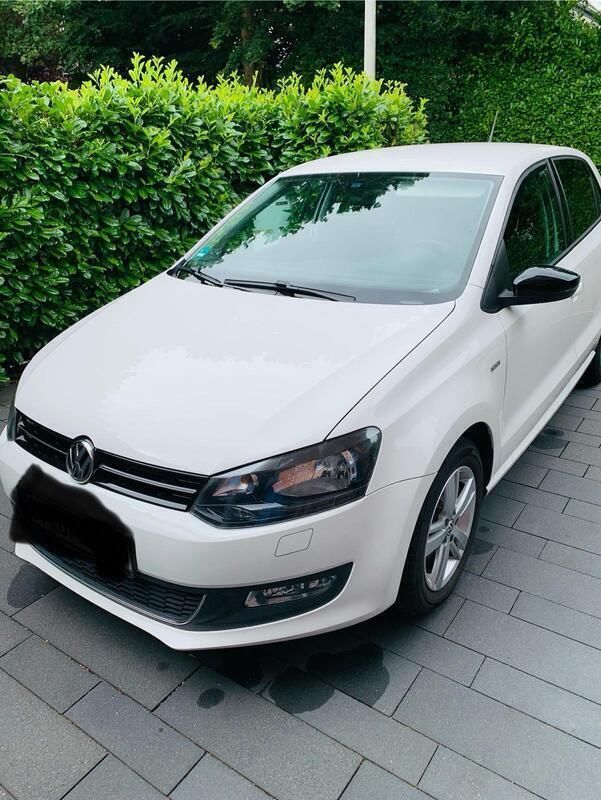 Weiß Gebraucht 2013 VW Polo Match Kleinwagen | 6.500 € (Superpreis) - Bild 1/4